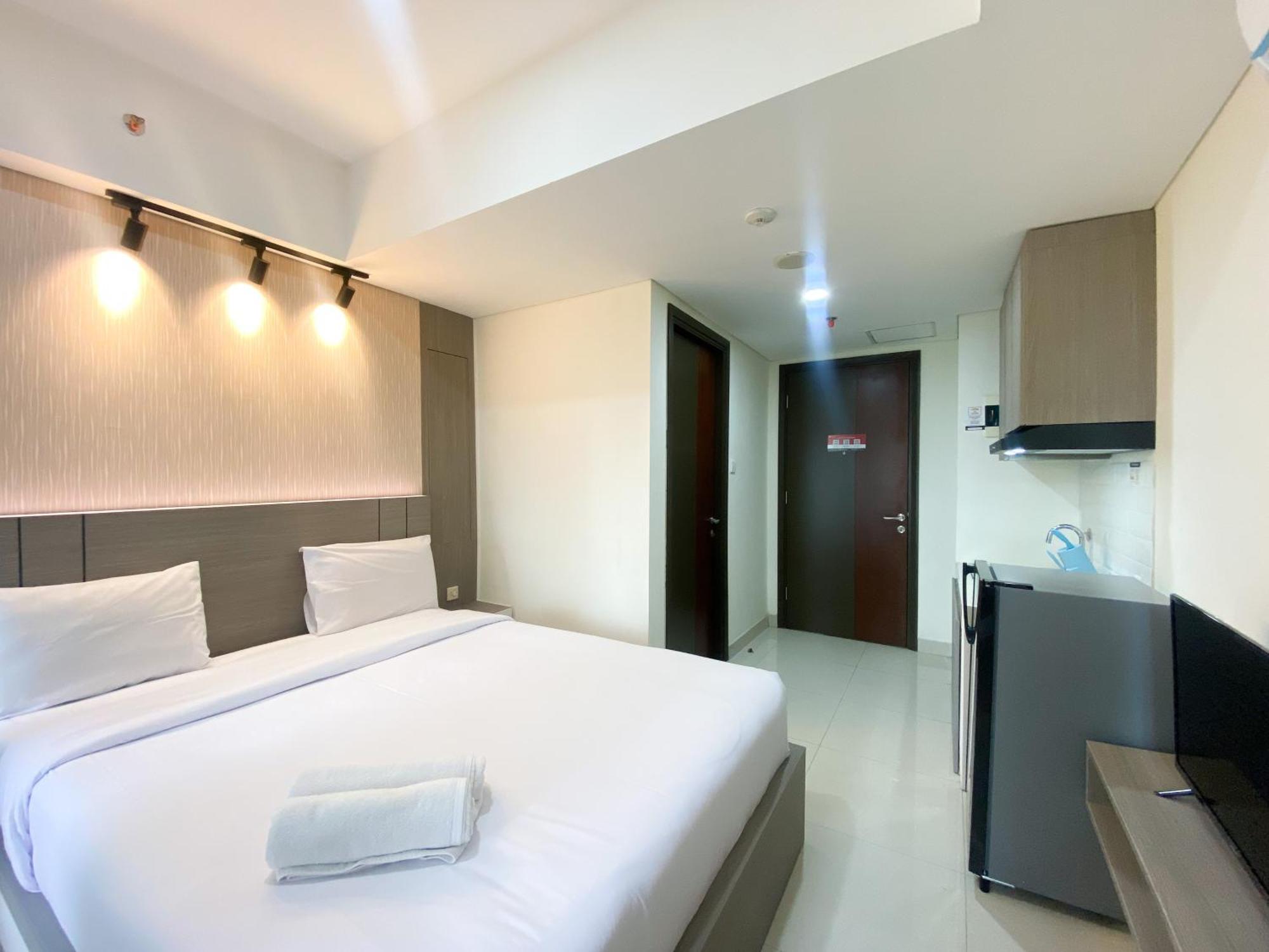 Cozy At Pollux Chadstone By Travelio * Cikarang